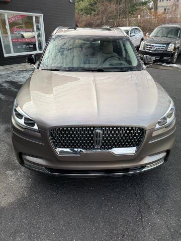 Used 2020 Lincoln Aviator Reserve w/ Equipment Group 202A image 13