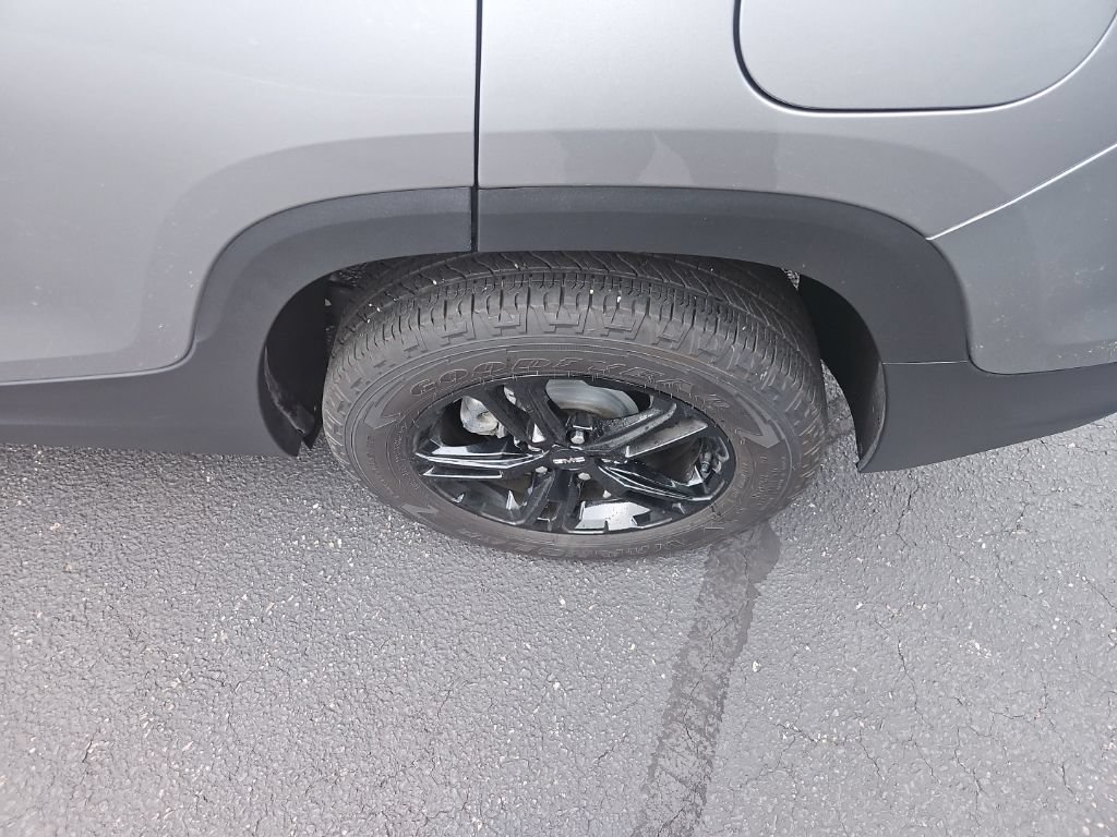 Used 2023 GMC Terrain AT4 w/ LPO, Floor Liner Package AWD/4WD image 11