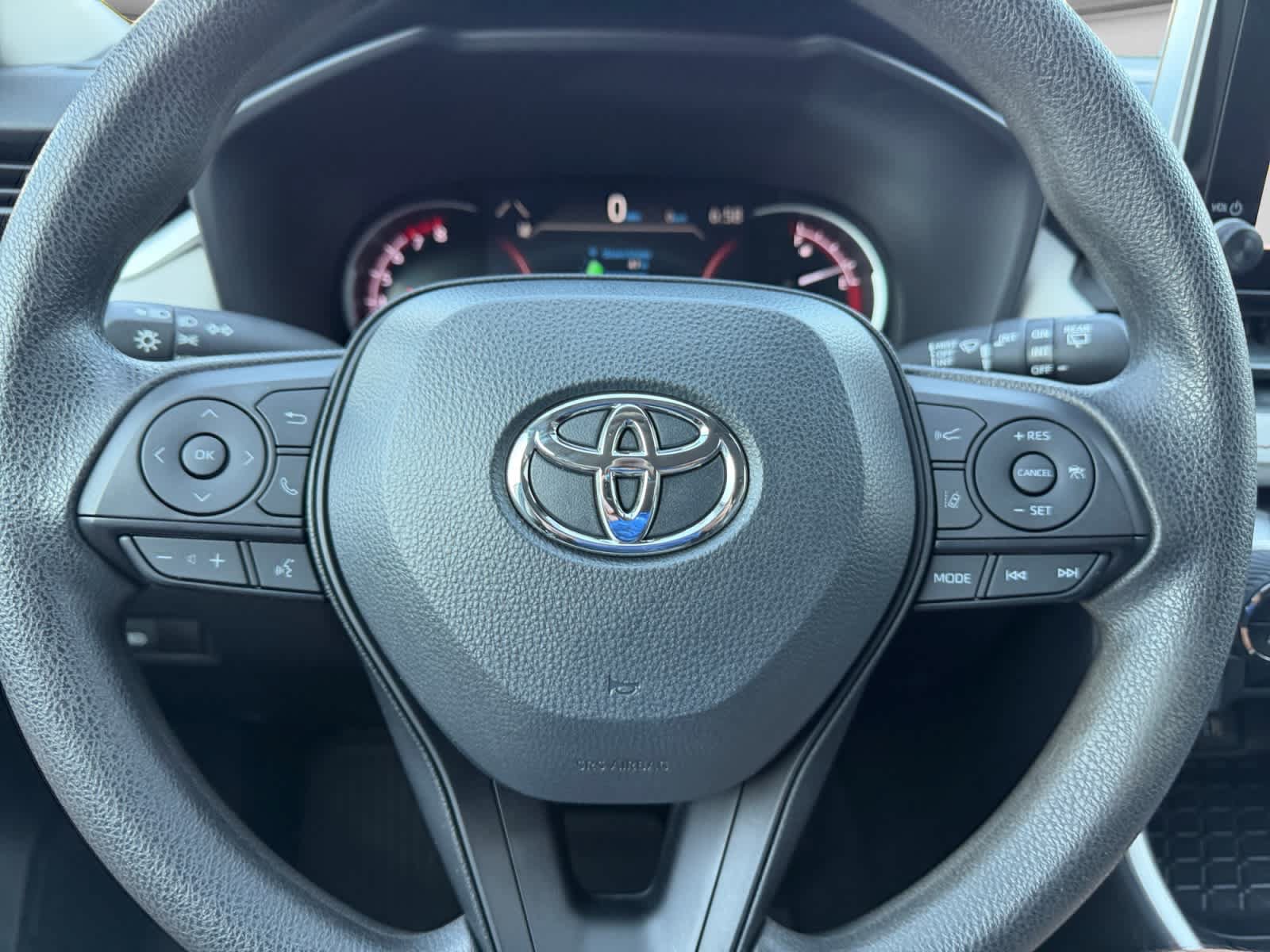 Used 2024 Toyota RAV4 XLE AWD/4WD image 13