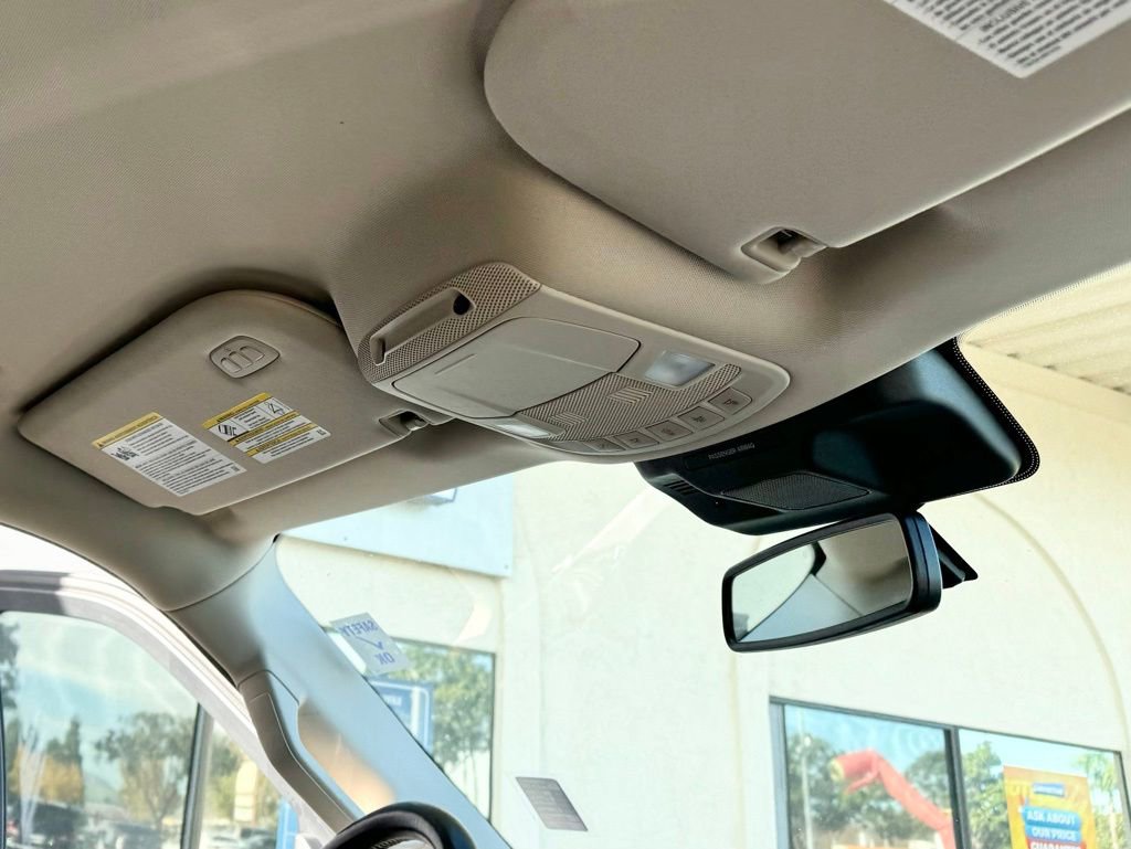 Used 2024 Ford Expedition XLT image 31