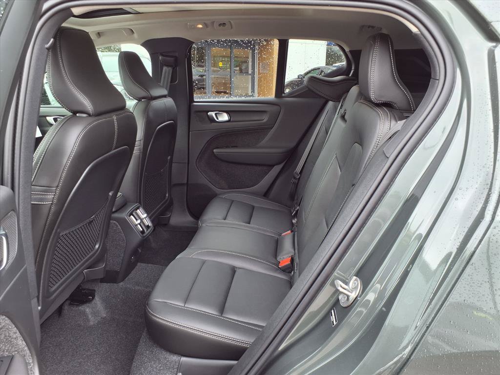 New 2026 Volvo XC40 B4 Core w/ Protection Package Premier FWD image 12