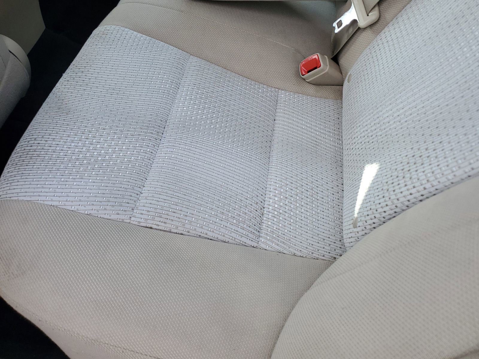 Used 2012 Toyota Camry LE image 15