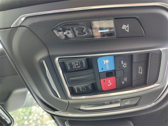 New 2025 Jeep Grand Cherokee L Altitude image 28