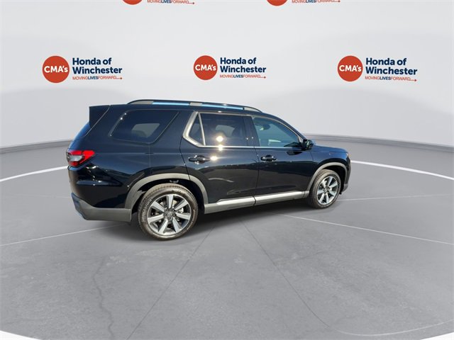 New 2025 Honda Pilot Touring image 10