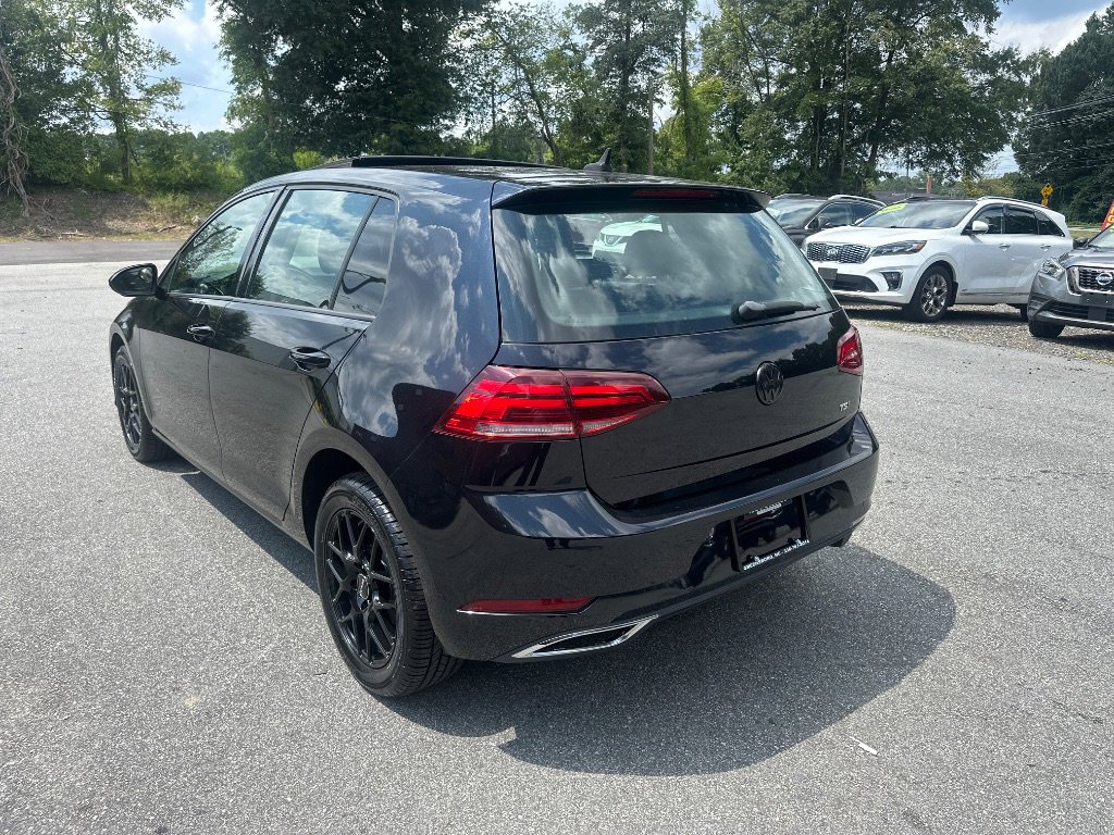 Used 2021 Volkswagen Golf 4-Door image 5