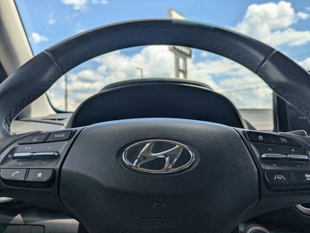Used 2023 Hyundai Kona Limited FWD image 32