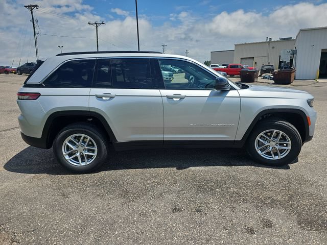 New 2026 Jeep Grand Cherokee Laredo X AWD/4WD image 6