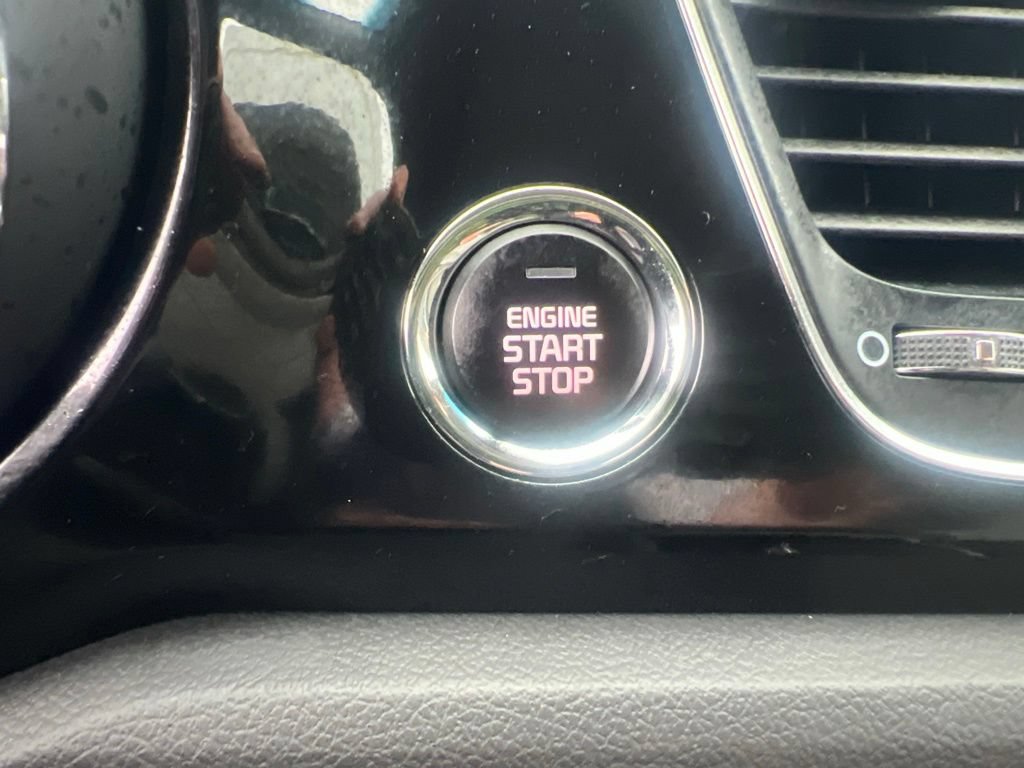 Used 2017 Kia Sedona EX FWD image 52