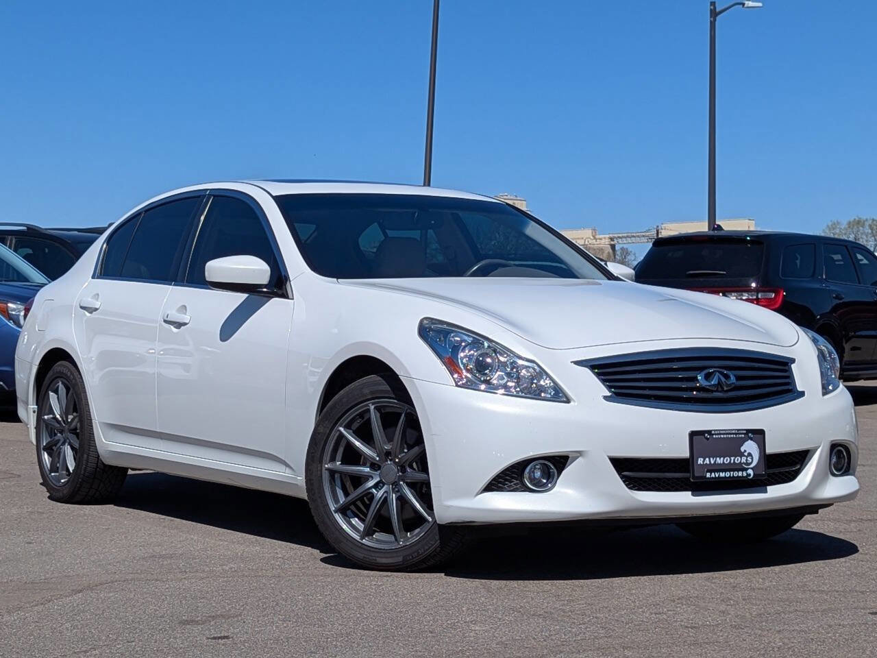 Used 2015 INFINITI Q40 AWD w/ Moonroof Package image 30