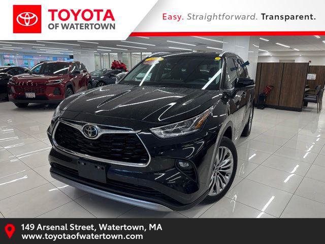 Certified 2025 Toyota Highlander Platinum