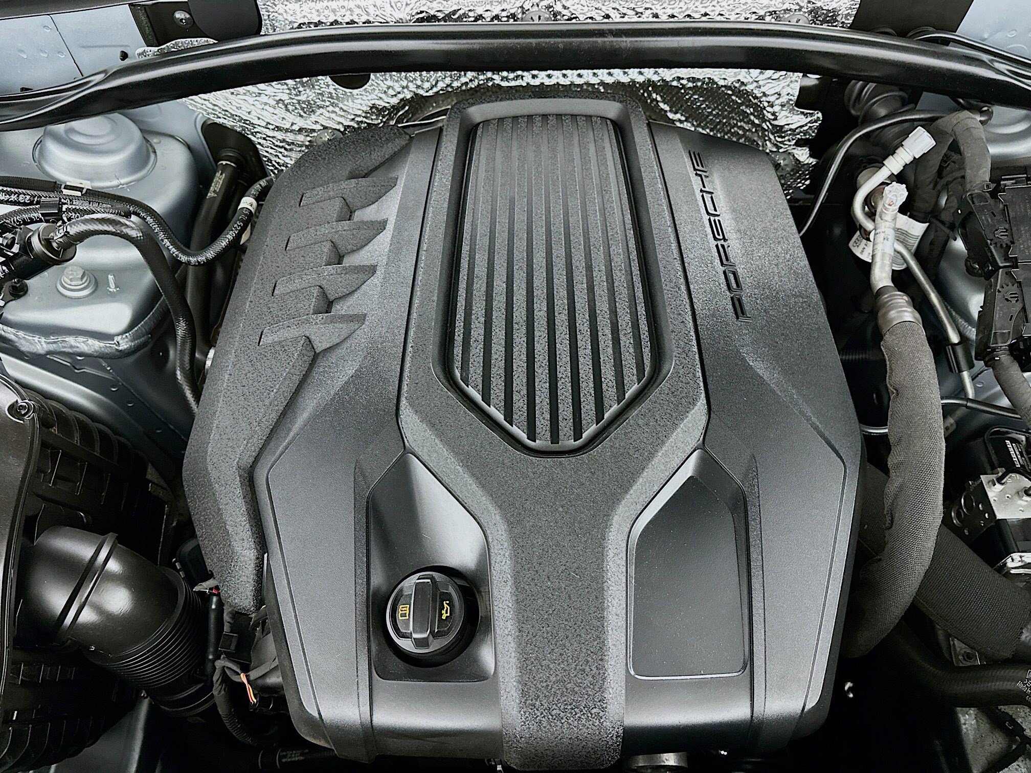 Used 2024 Porsche Macan AWD/4WD image 31