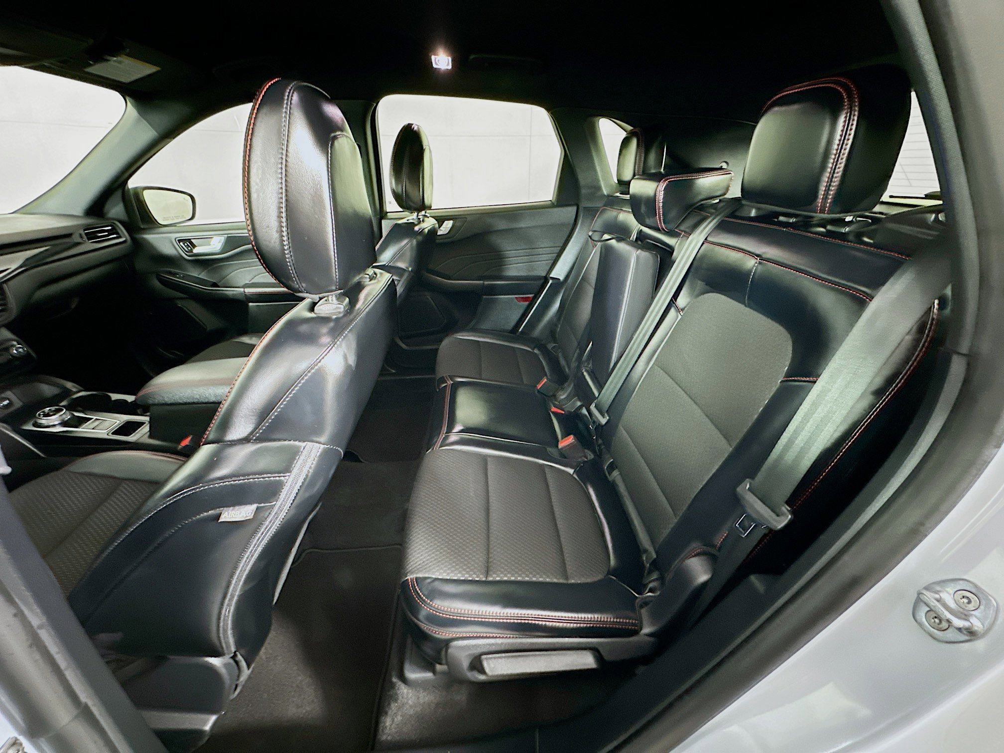 Used 2025 Ford Escape ST-Line w/ Tech Pack #1 image 27