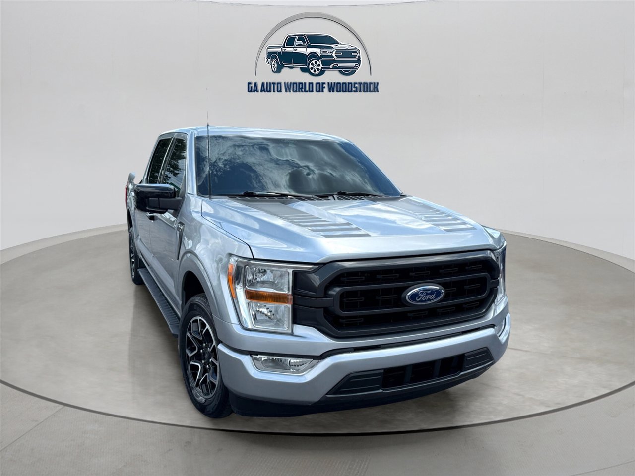 Used 2022 Ford F150 XLT w/ Equipment Group 301A Mid image 8