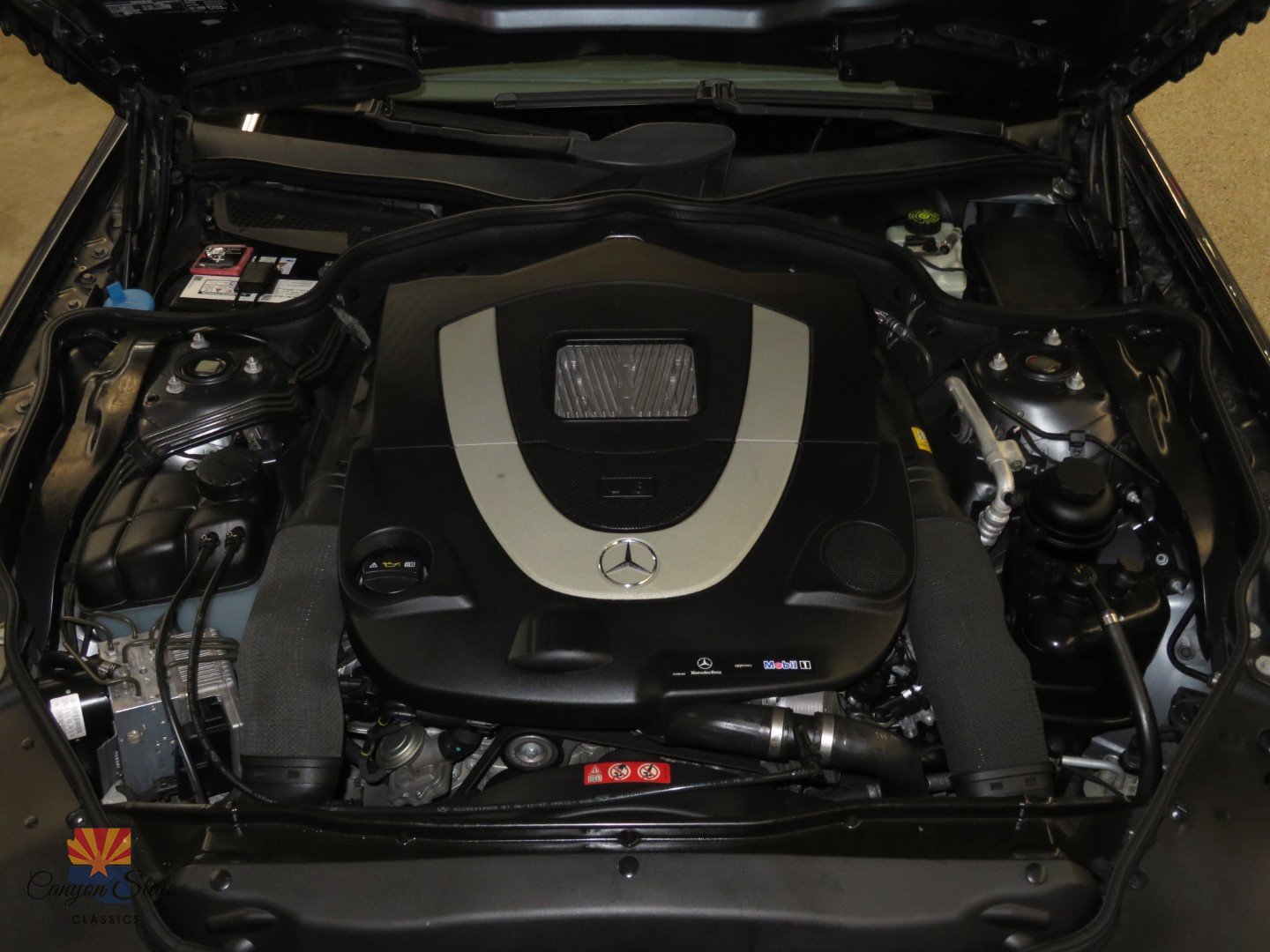 Used 2009 Mercedes-Benz SL 550 w/ Premium I Pkg image 5