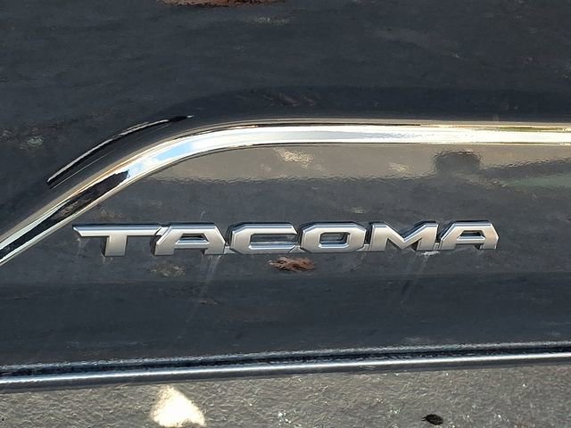 Used 2024 Toyota Tacoma TRD Off-Road AWD/4WD image 29