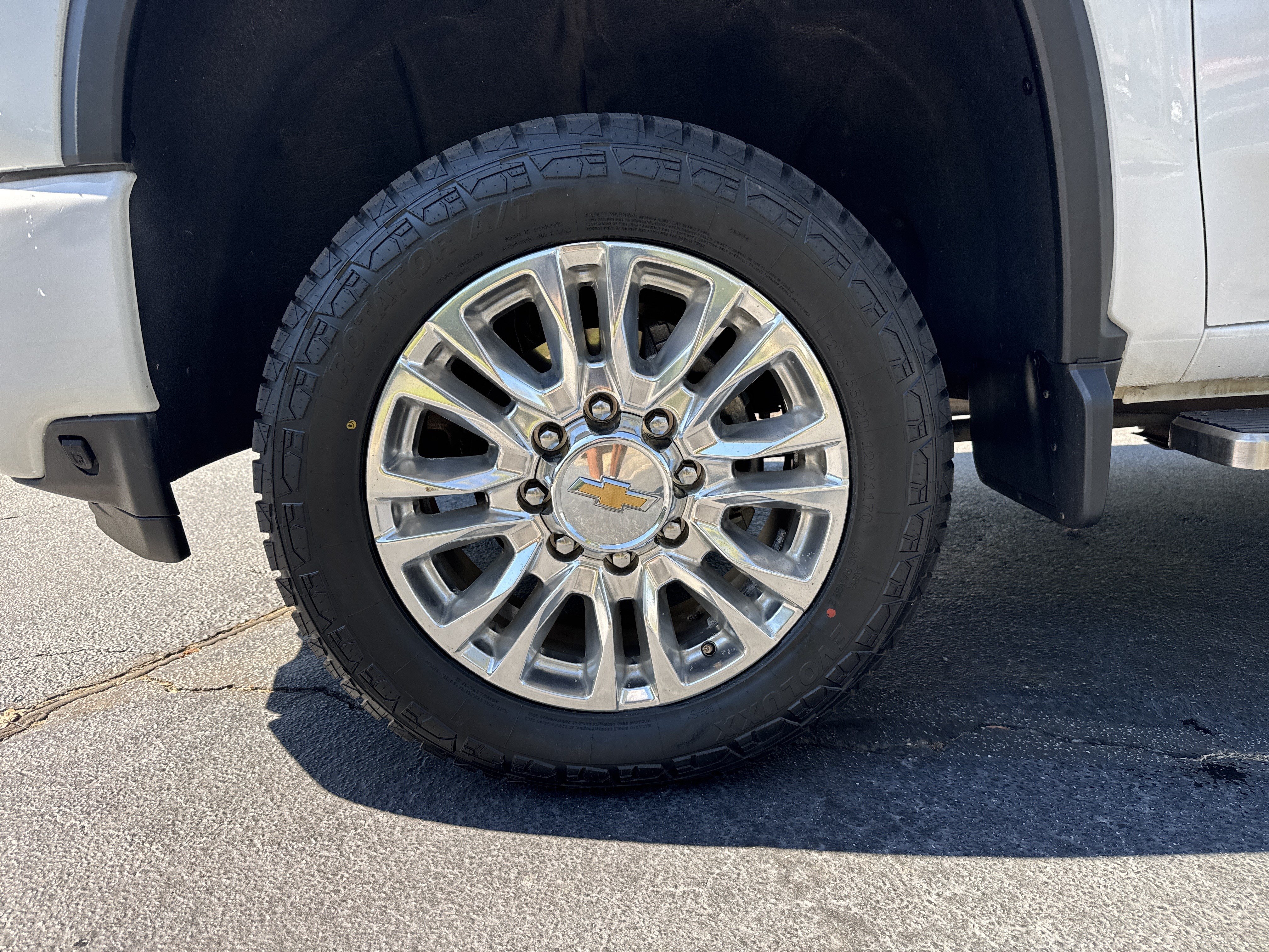 Used 2021 Chevrolet Silverado 3500 High Country w/ Z71 Off-Road Package AWD/4WD image 11