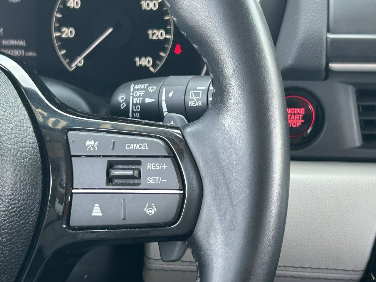 Used 2024 Honda Pilot Touring image 28