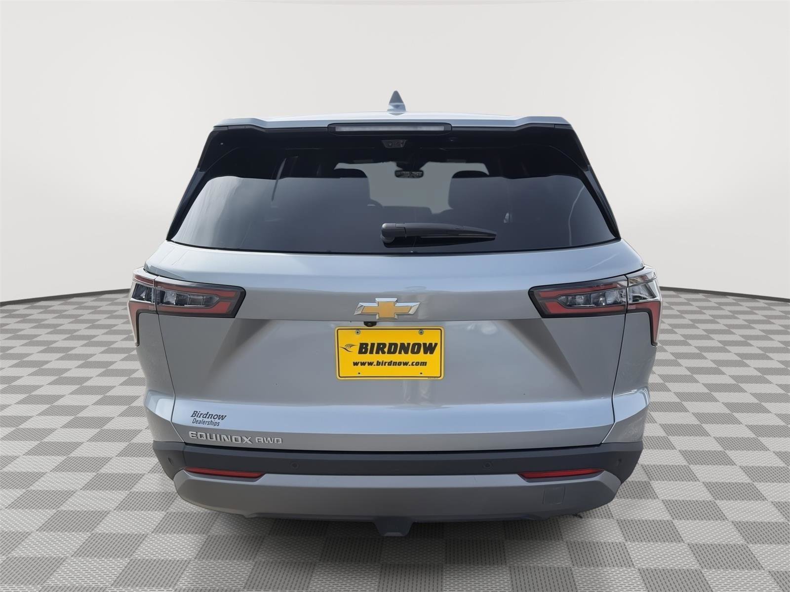 Used 2025 Chevrolet Equinox LT w/ Safety and Technology Package image 8