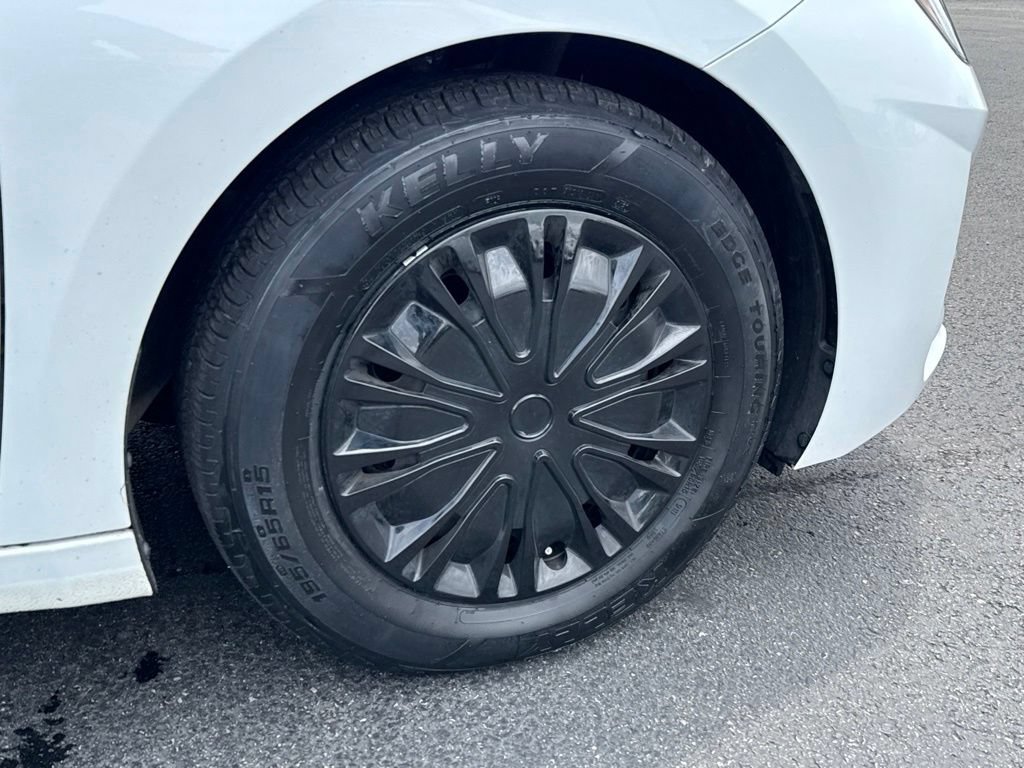 Used 2020 Hyundai Elantra SE w/ Cargo Package (C1) FWD image 9