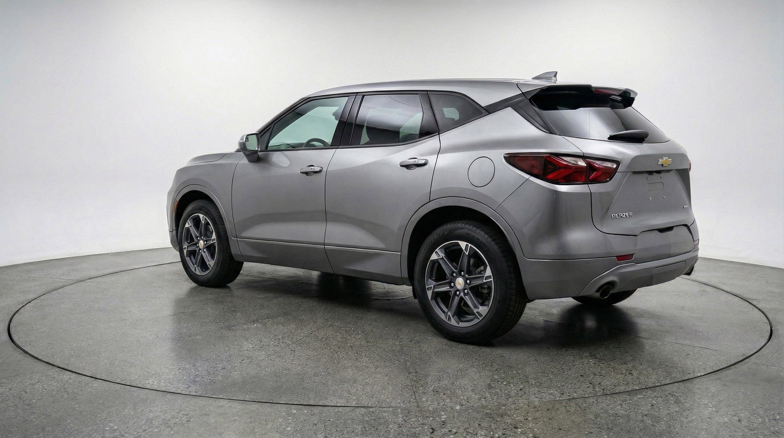Used 2025 Chevrolet Blazer LT FWD image 6