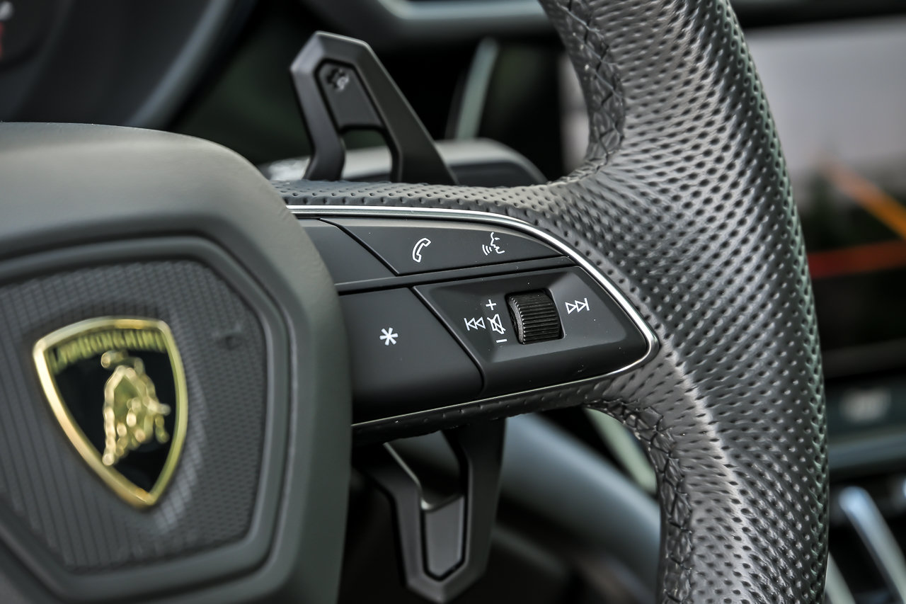 Used 2024 Lamborghini Urus S AWD/4WD image 24