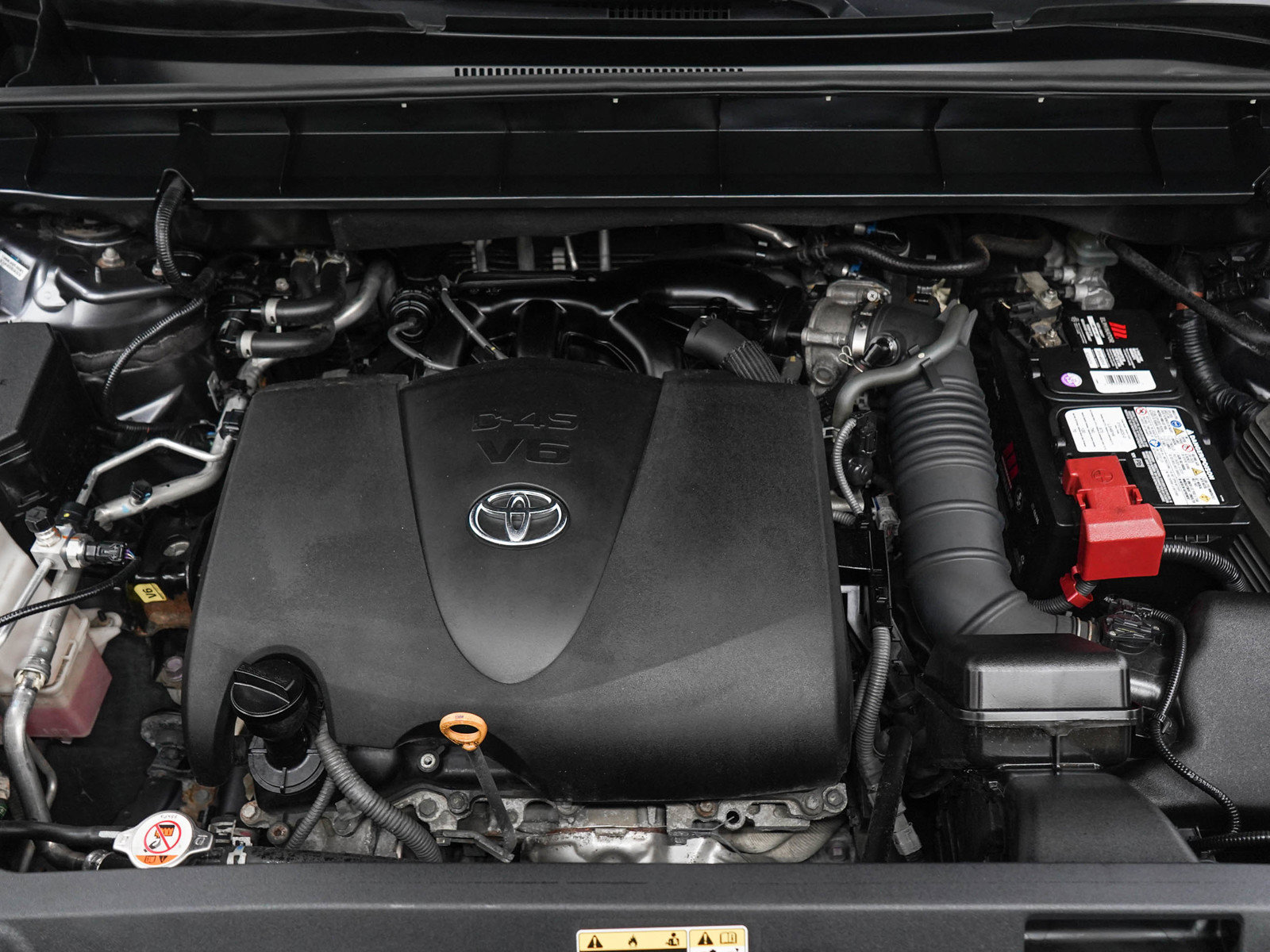 Used 2020 Toyota Highlander XLE AWD/4WD image 32
