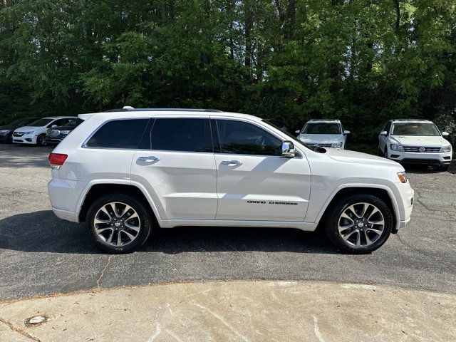 Used 2017 Jeep Grand Cherokee Overland RWD image 5