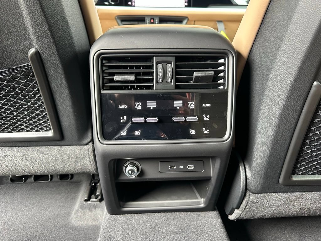 Used 2026 Porsche Cayenne S AWD/4WD image 40