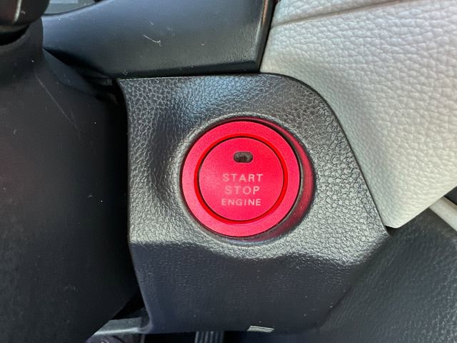 Used 2025 Toyota RAV4 XLE image 38