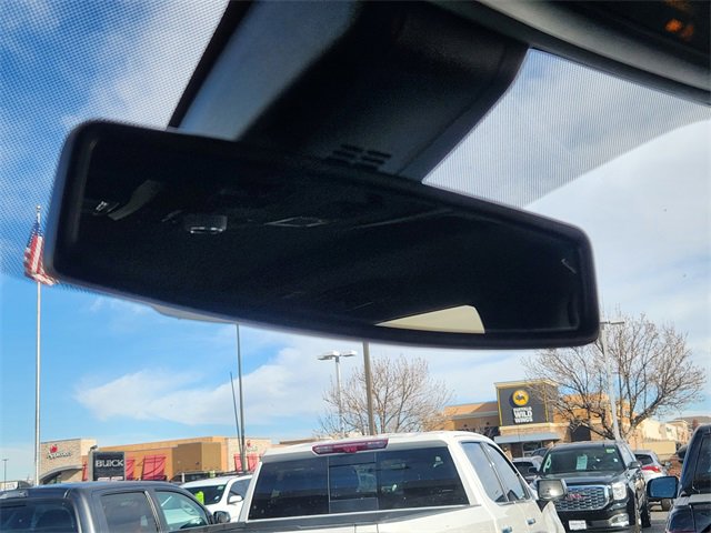 Used 2022 GMC Yukon SLT w/ SLT Premium Package image 29