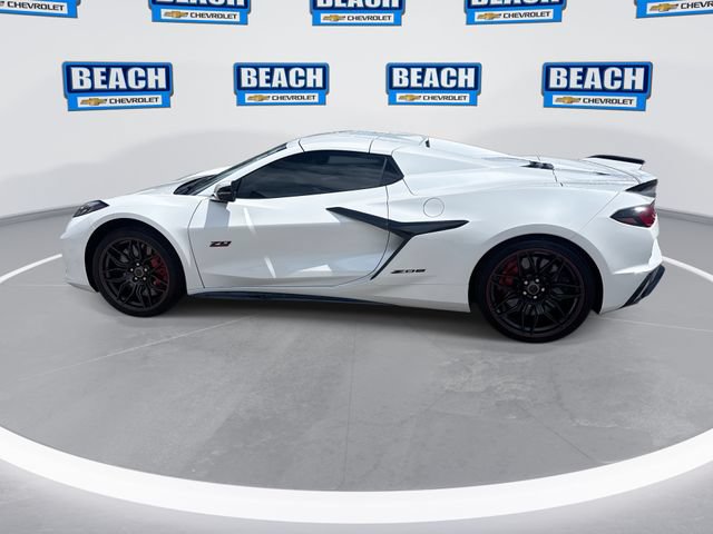 Used 2023 Chevrolet Corvette Z06 RWD image 5