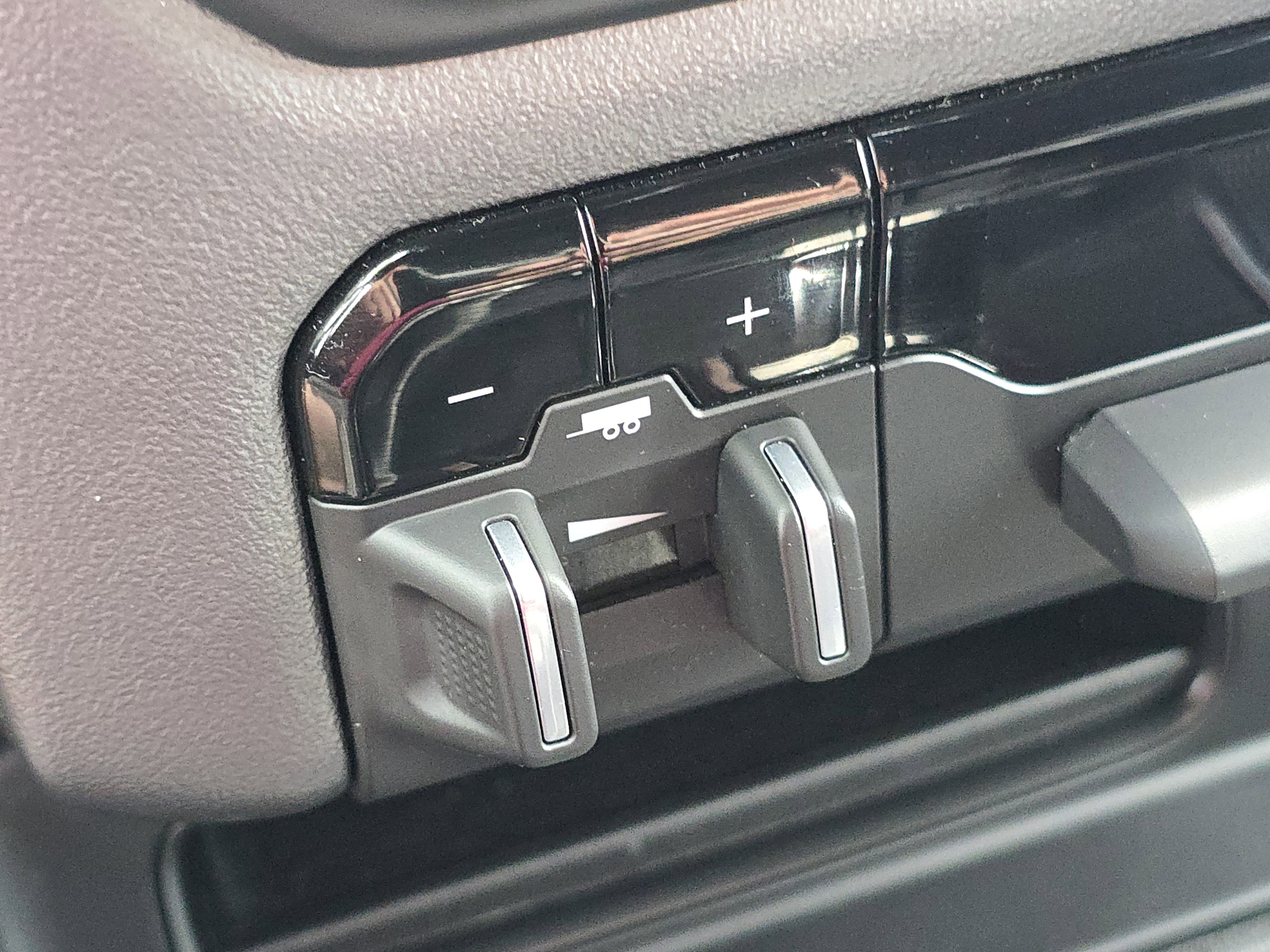Used 2022 RAM 1500 Laramie w/ G/T Package AWD/4WD image 10