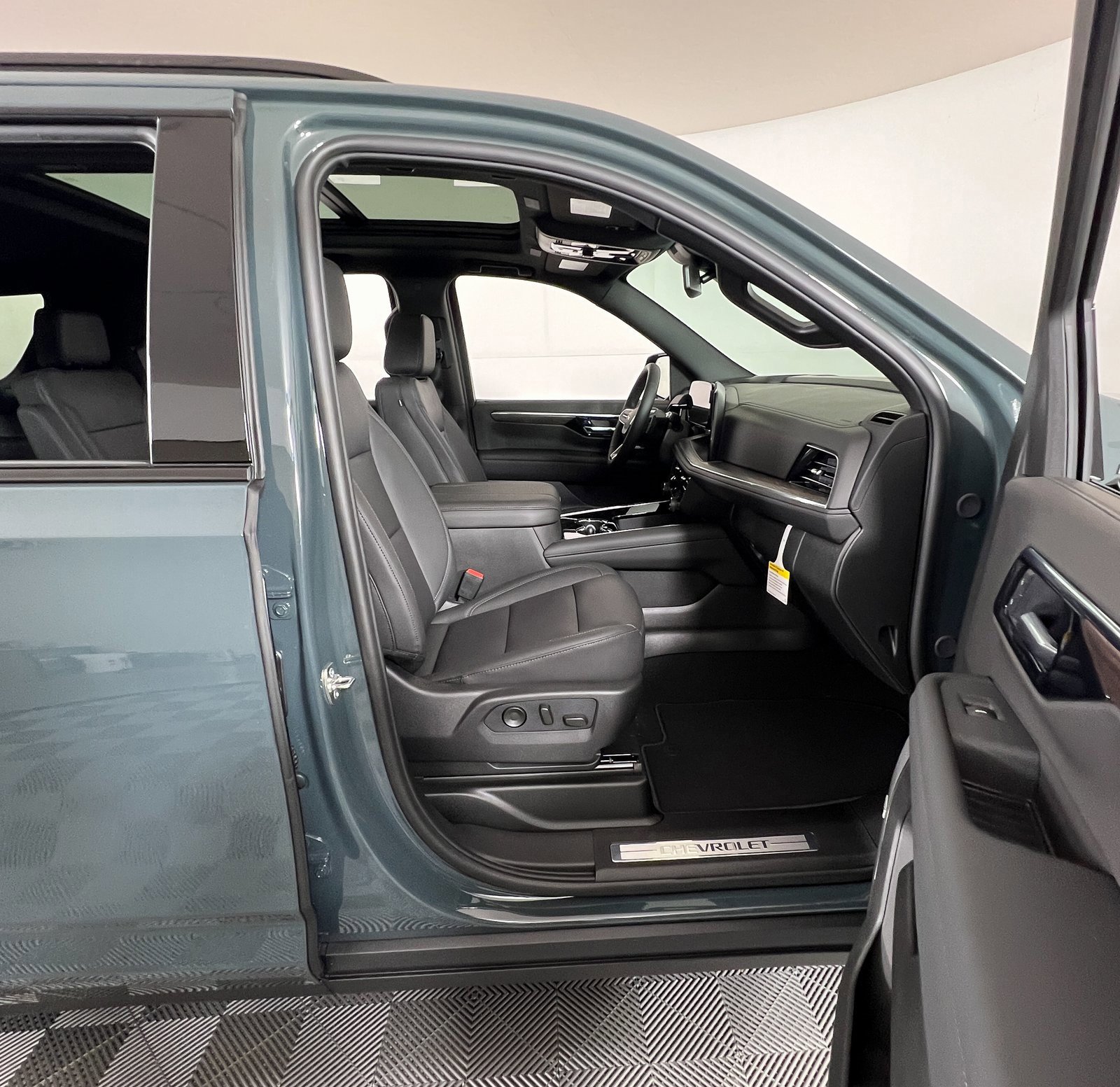 New 2026 Chevrolet Tahoe Z71 image 5