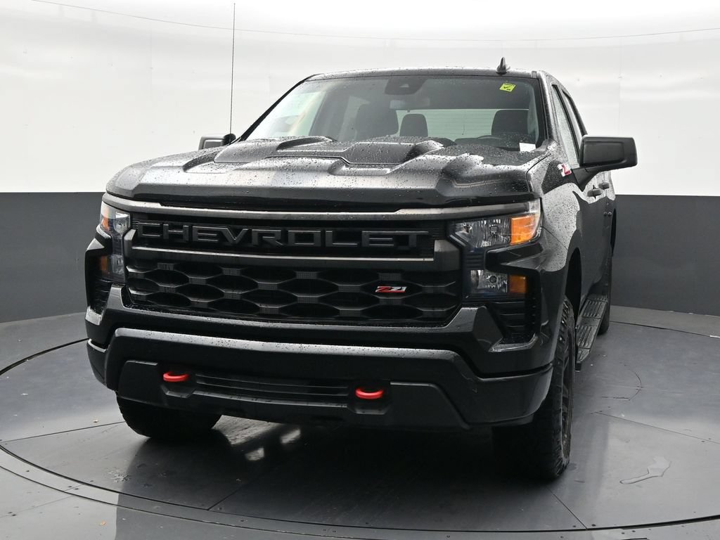 Used 2023 Chevrolet Silverado 1500 Custom Trail Boss AWD/4WD image 2