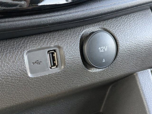 Used 2024 Ford Transit 350 XLT image 19