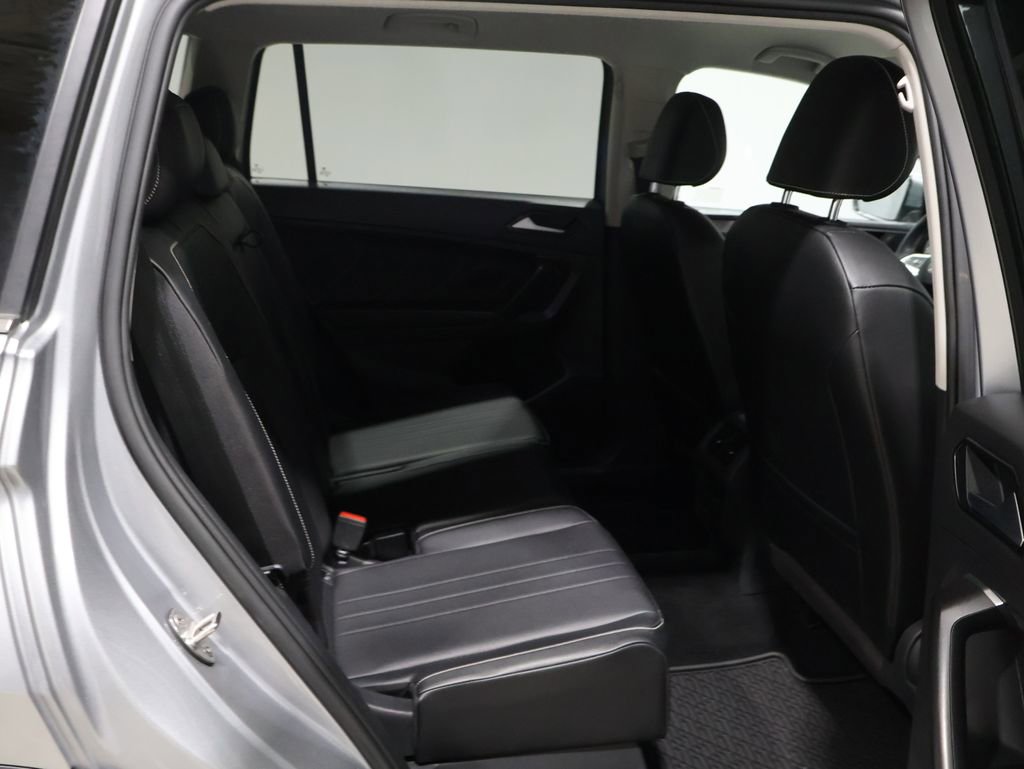 Used 2022 Volkswagen Tiguan SE image 21
