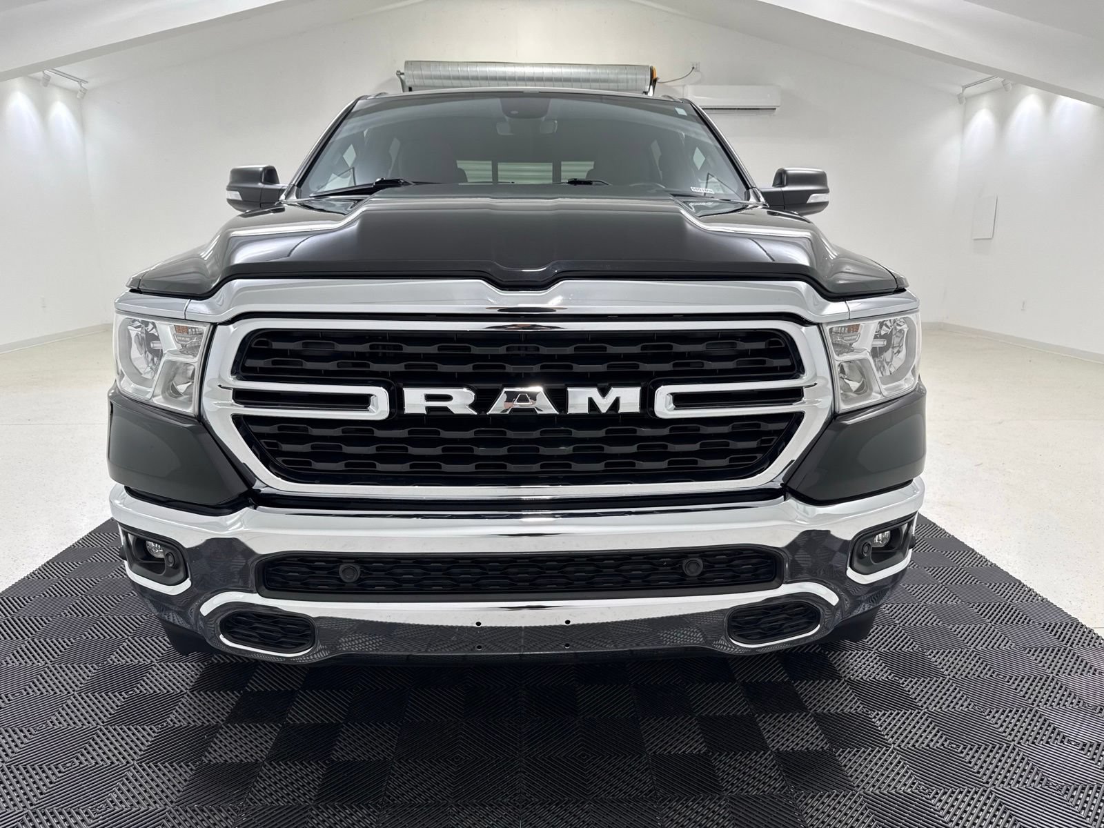 Used 2022 RAM 1500 Big Horn AWD/4WD image 2