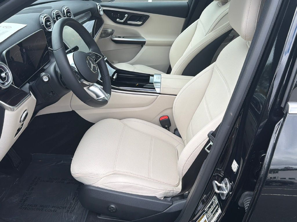 Used 2026 Mercedes-Benz GLC 300 4MATIC image 9