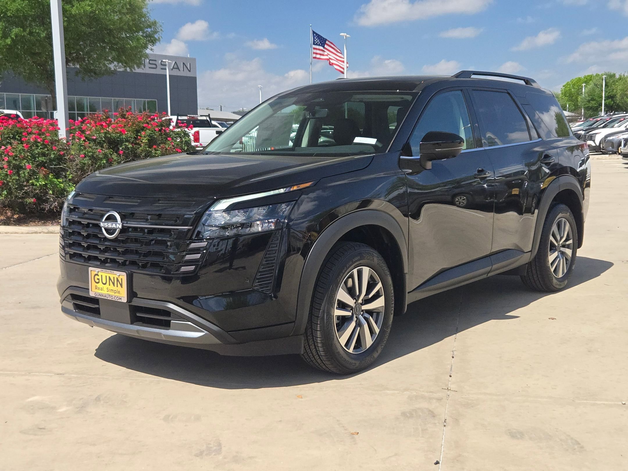 New 2026 Nissan Pathfinder SL FWD image 7