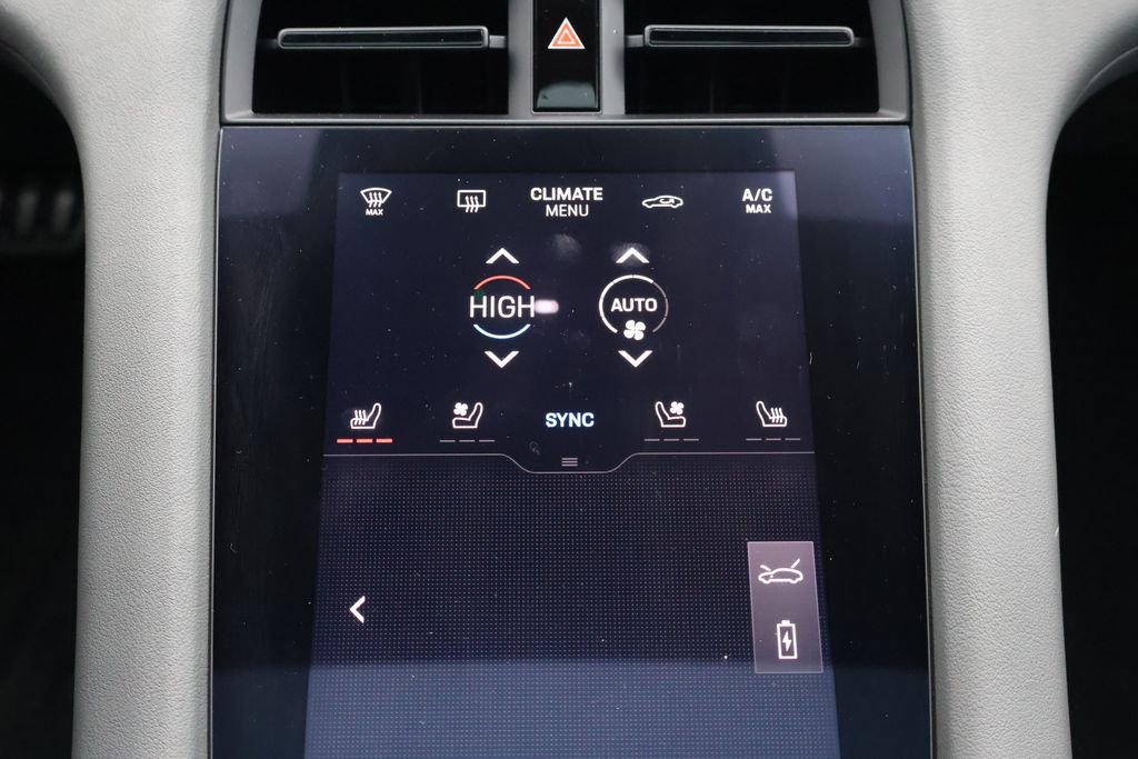 Used 2022 Porsche Taycan image 17