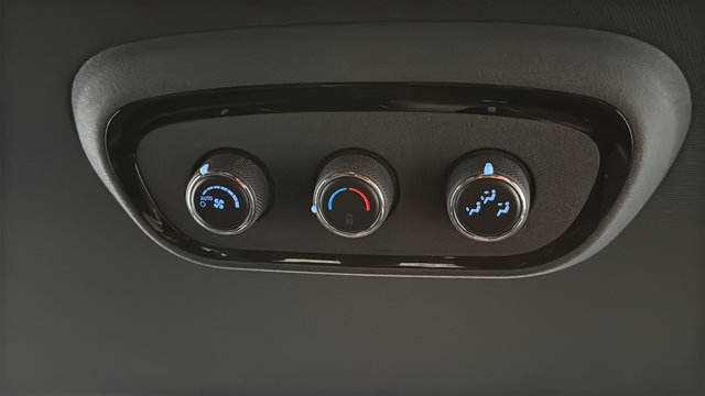 Used 2025 Dodge Durango R/T AWD/4WD image 36