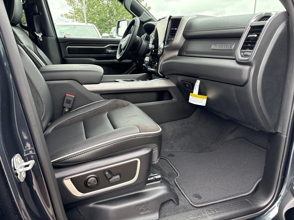 New 2027 RAM 1500 Laramie w/ Night Edition AWD/4WD image 23