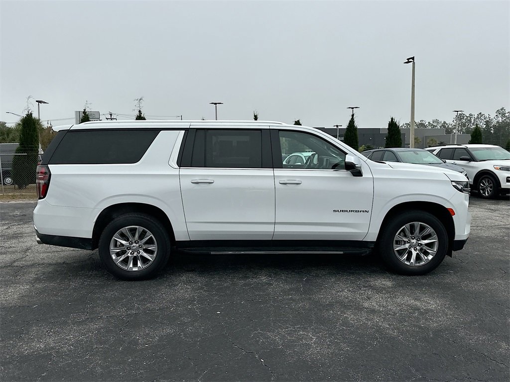 Used 2024 Chevrolet Suburban Premier image 4