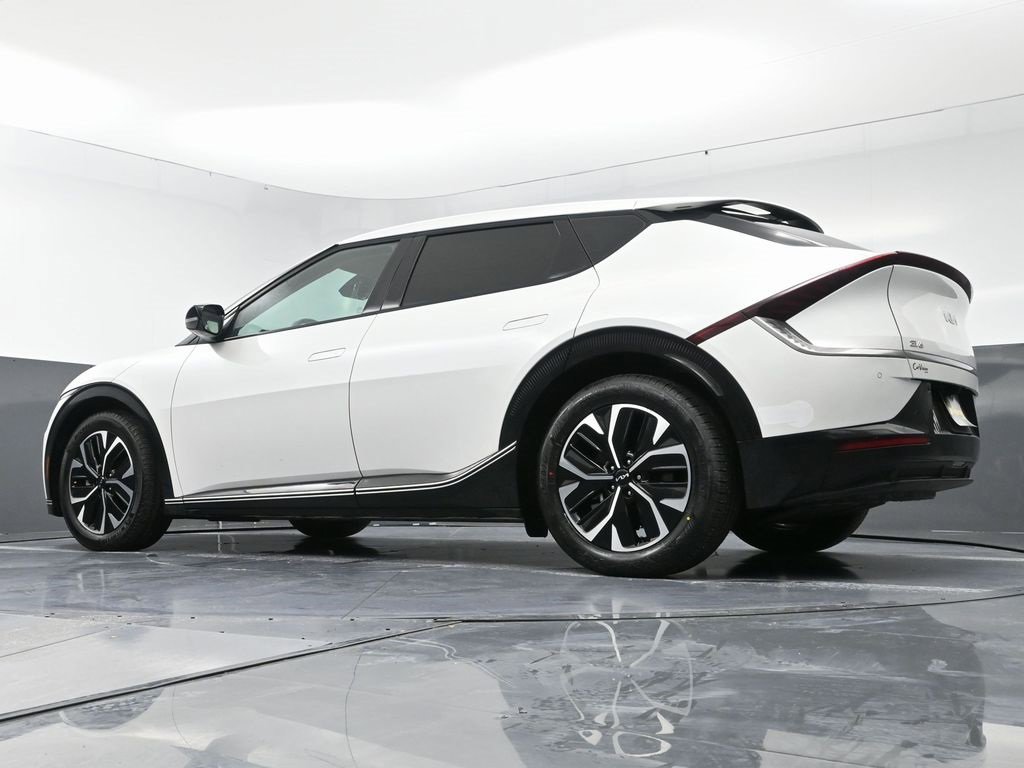 Used 2022 Kia EV6 Wind image 50