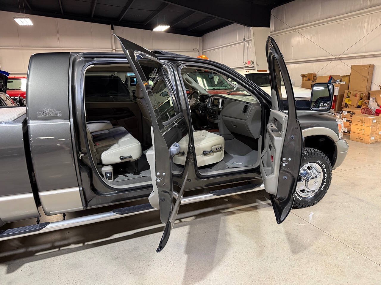 Used 2008 Dodge Ram 3500 Truck Laramie AWD/4WD image 31
