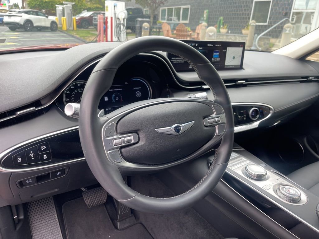 Used 2025 Genesis GV70 2.5T image 10