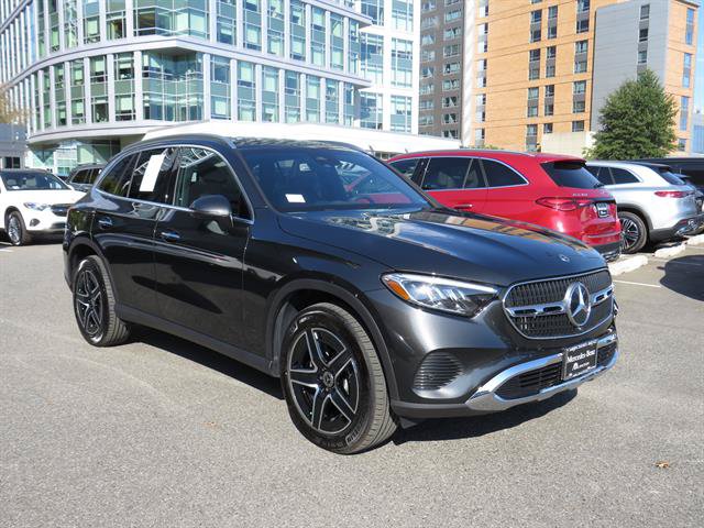 Used 2026 Mercedes-Benz GLC 300 4MATIC image 5