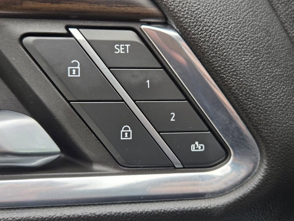 Used 2024 GMC Sierra 3500 SLT w/ SLT Premium Package AWD/4WD image 19