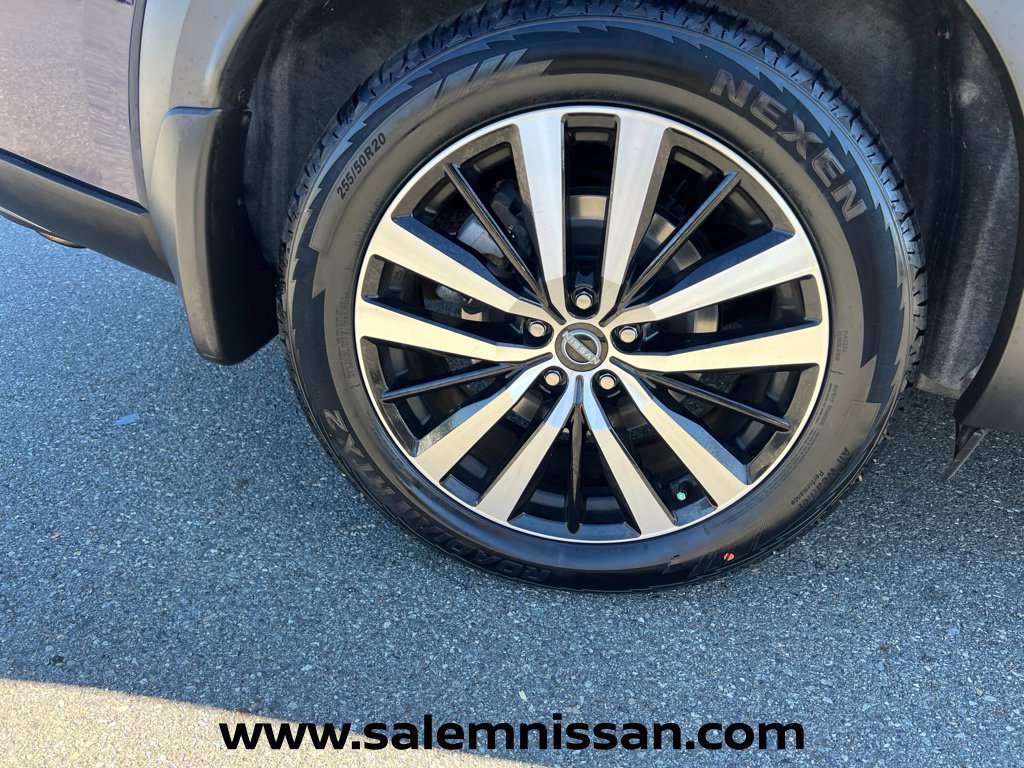 Used 2024 Nissan Pathfinder Platinum AWD/4WD image 29