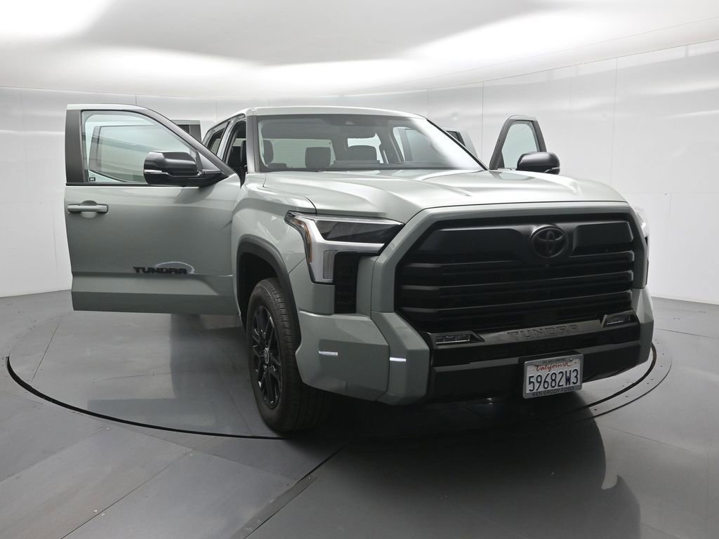 Used 2024 Toyota Tundra Limited image 33